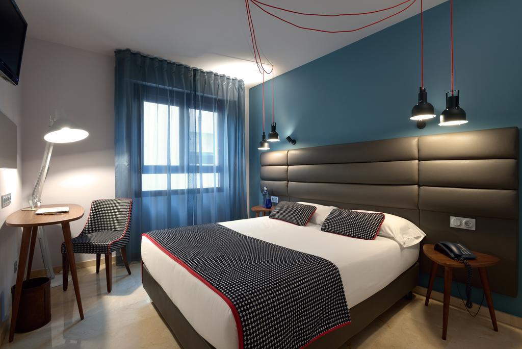 Plaza Hotel 3*